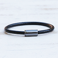 Men's leather cord bracelet, 'Black and Graphite Trendsetter' - Men's Jewelry Black & Graphite Leather Cord Bracelet