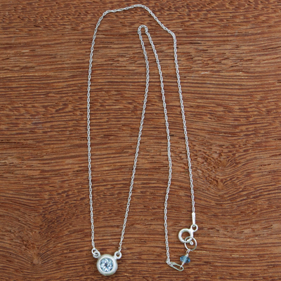 Blautopas-Anhänger-Halskette - Runde Halskette mit blauen Topas-Anhängern