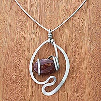 Agate pendant necklace, 'Dark Caramel' - Handmade Agate Necklace from Brazil