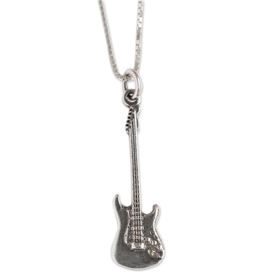 Silberne Anhänger-Halskette, 'Guitar Heaven' - Silberne E-Gitarren-Anhänger-Halskette aus Brasilien