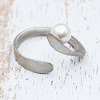 Cultured pearl wrap ring, Rio Treasure