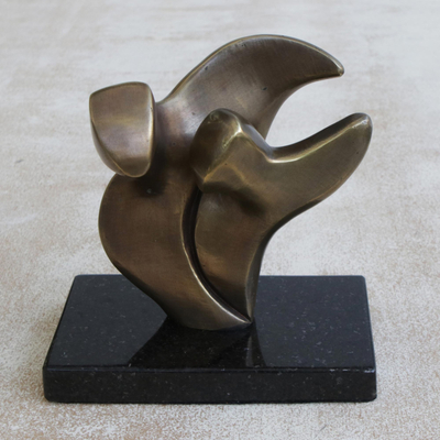 Bronzeskulptur, (2021) - Bronzeskulptur einer fliegenden abstrakten Figur aus Brasilien