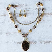 Conjunto de joyas de ojo de tigre chapado en oro, 'Golden Muse' - Conjunto de collar y pendientes de ojo de tigre