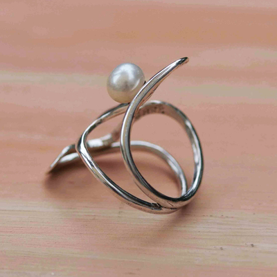 Cultured pearl cocktail ring, 'Brazilian Curves' - Coiled Handcrafted Sterling Silver Ring with Cultured Pearl