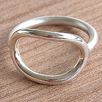 Sterling silver cocktail ring, 'Simply Oval'