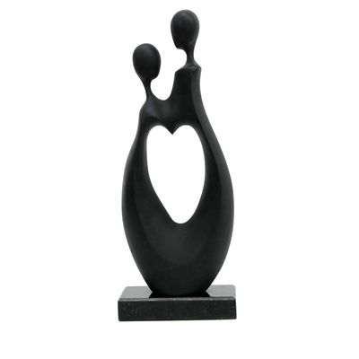 Kunstharz-Skulptur, 'Ewige Liebe - Modernes schwarzes Harz Romantisches Paar Skulptur aus Brasilien