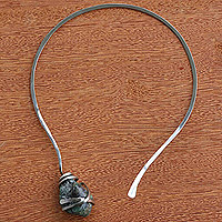 Quartz collar necklace, 'Natural Empathy' - Stainless Steel Collar Necklace with Natural Green Quartz