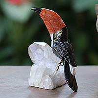 Edelsteinskulptur, „Precious Exoticism“ – Exotische Tukan-Edelsteinskulptur, hergestellt in Brasilien