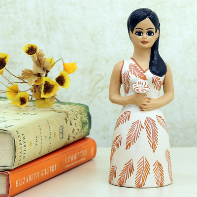 Figura de cerámica, 'Jurema' - Figura de cerámica de mujer con vestido con temática de flores y hojas