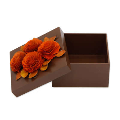 Caja decorativa de madera - Caja Decorativa de Madera con Rosas Rojas Talladas y Teñidas a Mano