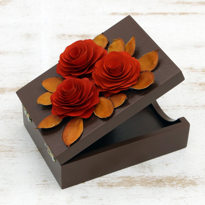 Caja decorativa de madera - Caja Decorativa de Madera con Rosas Naranjas Talladas a Mano en Brasil