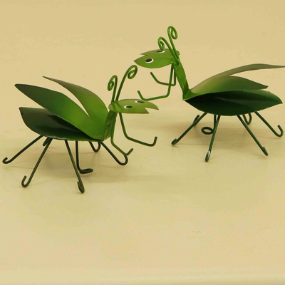 Eisenfiguren, (Paar) - Paar handgefertigte Mantis-Eisenfiguren aus Brasilien