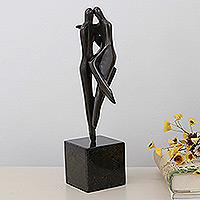 Escultura de bronce, 'Amantes III' - Escultura abstracta moderna de amantes de bronce con base de granito