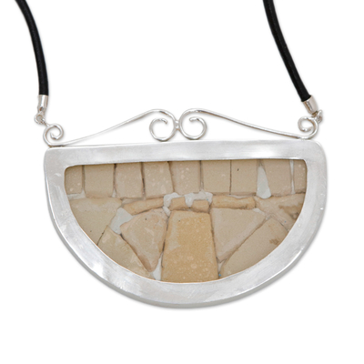 collar con colgante de peridoto - Collar moderno con colgante de peridoto natural y cerámica negra