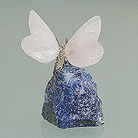 Quarzfigur, „Mystischer Schmetterling“ – Rosen- und Blauquarz-Schmetterlingsfigur aus Brasilien