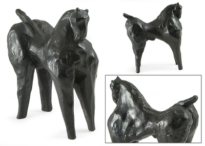 skulptur „Langbeiniges Pferd“ (klein) - Moderne Pferdeskulptur aus Keramik (klein)