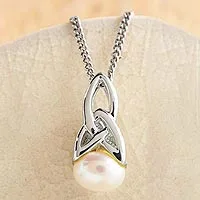 Cultured pearl pendant necklace, 'Celtic Tradition'