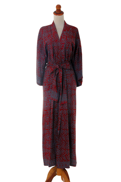 Robe aus Rayon-Batik - Handgestempelte Batik-Robe für Damen in Grau und Burgunderrot mit Gürtel