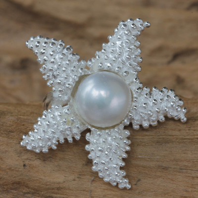 Adjustable cultured pearl cocktail ring, 'Sparkling Starfish' - Adjustable White Pearl Starfish Cocktail Ring