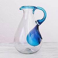 Krug aus mundgeblasenem Glas mit Eiskammer, „Fresh Caribbean“ – Handgefertigter Krug aus mundgeblasenem Glas mit Eiskammer