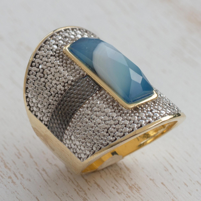 Gold and rhodium plated agate cocktail ring, 'Pebbled Sophistication' - Gold and Rhodium Plated Agate Cocktail Ring from Brazil