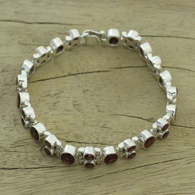 Garnet link bracelet, 'Sweet Glam' (7.25 inch) - Glam Garnet and Sterling Silver Link Bracelet (7.25 Inch)
