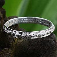 Sterling silver bangle bracelet, 'Circle of Life' (7.25 inch) - Hand Made Sterling Silver Bangle Bracelet (7.25 inch)