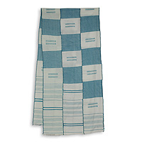 Kente-Schal aus Baumwollmischung, „My Heart's Desire“ (3 Streifen) – Handgewebter afrikanischer Kente-Schal mit drei Streifen in Blau und Weiß