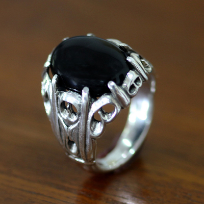 Men's onyx ring, 'Music of the Night' - Men's Sterling Silver and Onyx Ring