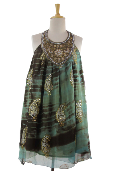 Perlenbesetztes langes Neckholder-Top, „Jaipur Jewels“ – Langes Shibori-gefärbtes grünes und braunes Neckholder-Top mit Pailletten