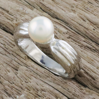 Cultured pearl solitaire ring, 'Silver Ribbon' - Silver and Cultured Pearl Solitaire Ring