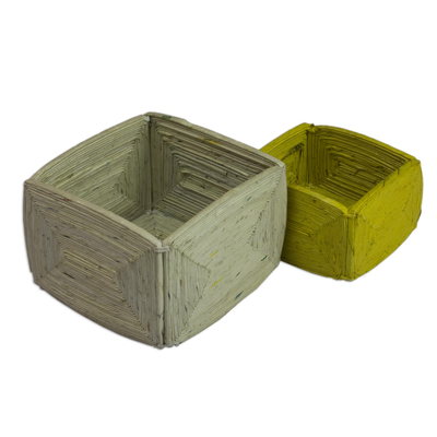 Schachteln aus recyceltem Papier, 'Harmony' (Paar) - Moderne dekorative Schachteln aus recyceltem Papier (Paar)
