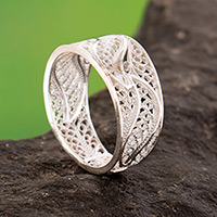 Silver filigree band ring, 'Three Waves' - Artisan Crafted 950 Silver Filigree Band Ring from Peru