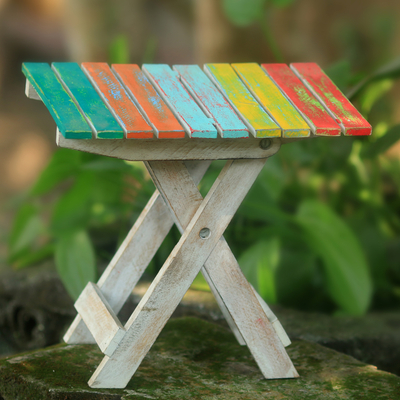 Mesa decorativa plegable de madera - Mesa plegable de madera multicolor hecha a mano de Indonesia