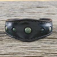 Agate cuff bracelet, 'Green Moss Power' - Green Agate and Leather Cuff Bracelet