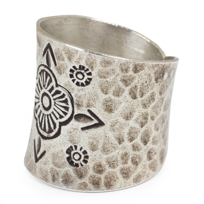 Sterling silver band ring, 'Flower Compass' - Artisan Crafted Floral Sterling Silver Band Ring