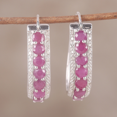 Pendientes de aro de rubíes y diamantes - Pendientes de aro de plata de ley con topacio blanco y rubí indio