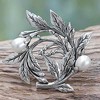 Cultured freshwater pearl brooch pin, 'Budding Cotton'