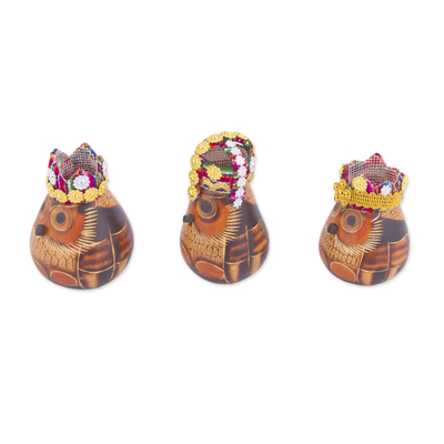 Gourd figurines, 'Owl Kings' (set of 3) - Owl Three Kings Gourd Figurines from Peru (Set of 3)