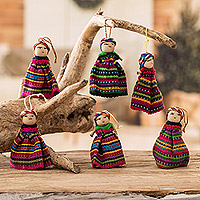 Baumwollornamente, „Sorgenpuppen“ (6er-Set) – Set mit 6 handgefertigten guatemaltekischen Sorgenpuppen-Ornamenten