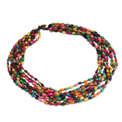 Torsade-Halskette aus Holz, „Songkran Belle“ – Mehrfarbige Halskette, von Hand geknoteter Perlenschmuck