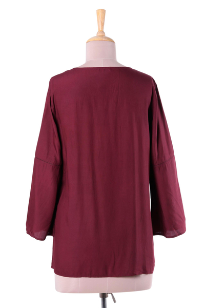 Viskose-Tunika - Handgefertigte rotbraune Viskose-Pin-Tuck-Bluse mit Glöckchenärmeln