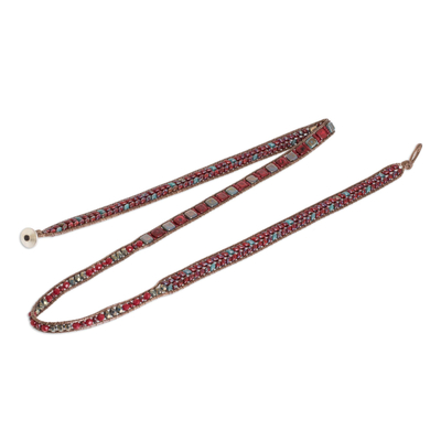 Wickelarmband aus Glasperlen - Rotes und türkisblaues goldfarbenes Wickelarmband aus Glasperlen