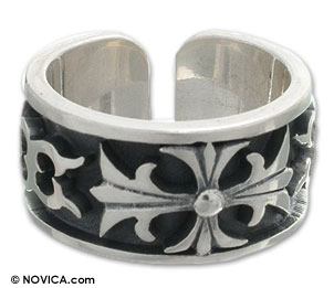 Men's sterling silver ring, 'The Monarch' - Men's Sterling Silver Band Ring