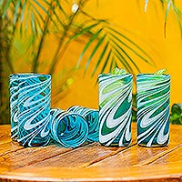 Vasos altos de vidrio soplado, 'Whirling Aquamarine' (juego de 6) - 6 vasos altos de color blanco aguamarina soplados a mano de 13 oz de México
