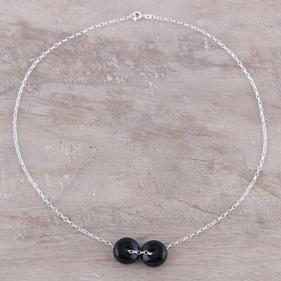 Halskette mit Onyx-Anhänger - Halskette mit Anhänger aus Onyx-Doppelscheibe und Sterlingsilber