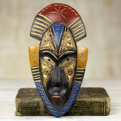 Máscara de madera africana, 'Opeyemi' - Máscara de pared de madera Sese ghanesa hecha a mano con detalles en latón