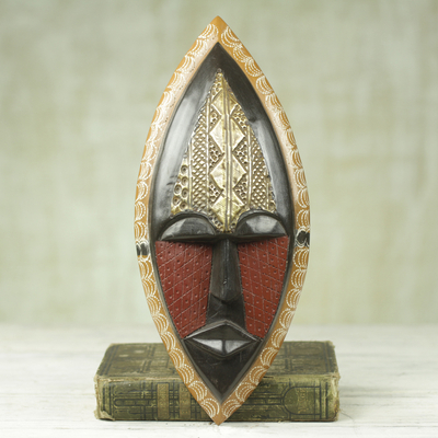 Afrikanische Holzmaske - Afrikanische Maske aus geprägtem Messing und handgeschnitztem Holz