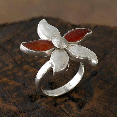 Anillo de flor de cornalina - Anillo de flor de cornalina tallada
