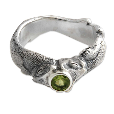 Men's peridot ring, 'Dreams of a Cat' - Men's Unique Sterling Silver and Peridot Ring